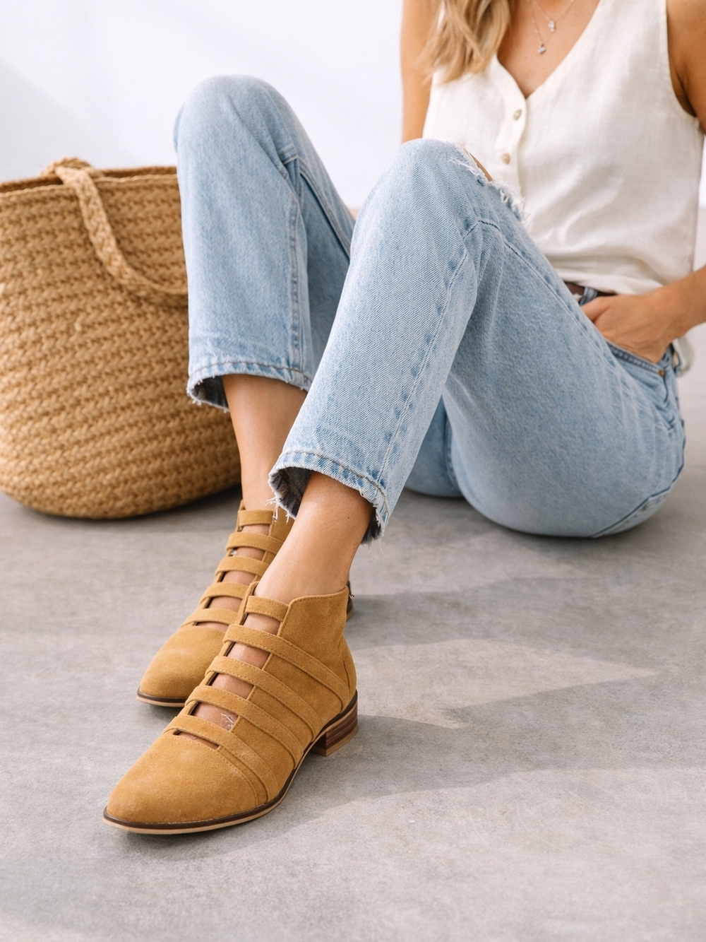 Tan Suede Strappy Ankle Shoes Size 7.5 Minimalist Boho Western Festival